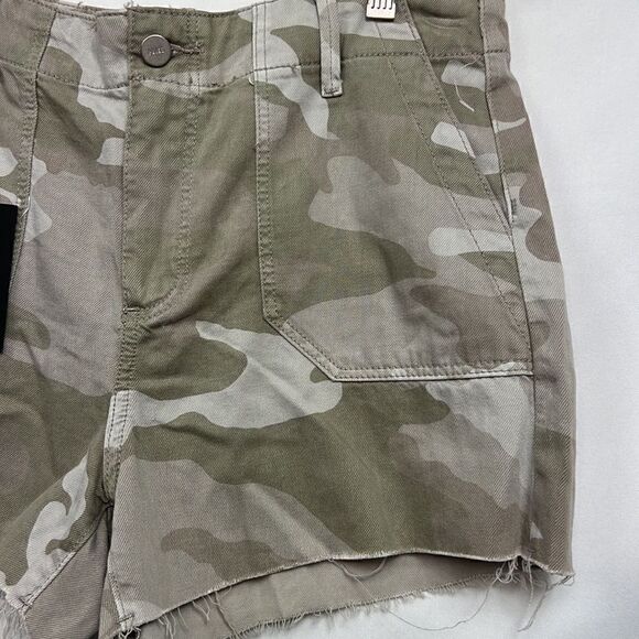PAIGE Maislie Utility shorts camo print size 29 NWT - Picture 3 of 15